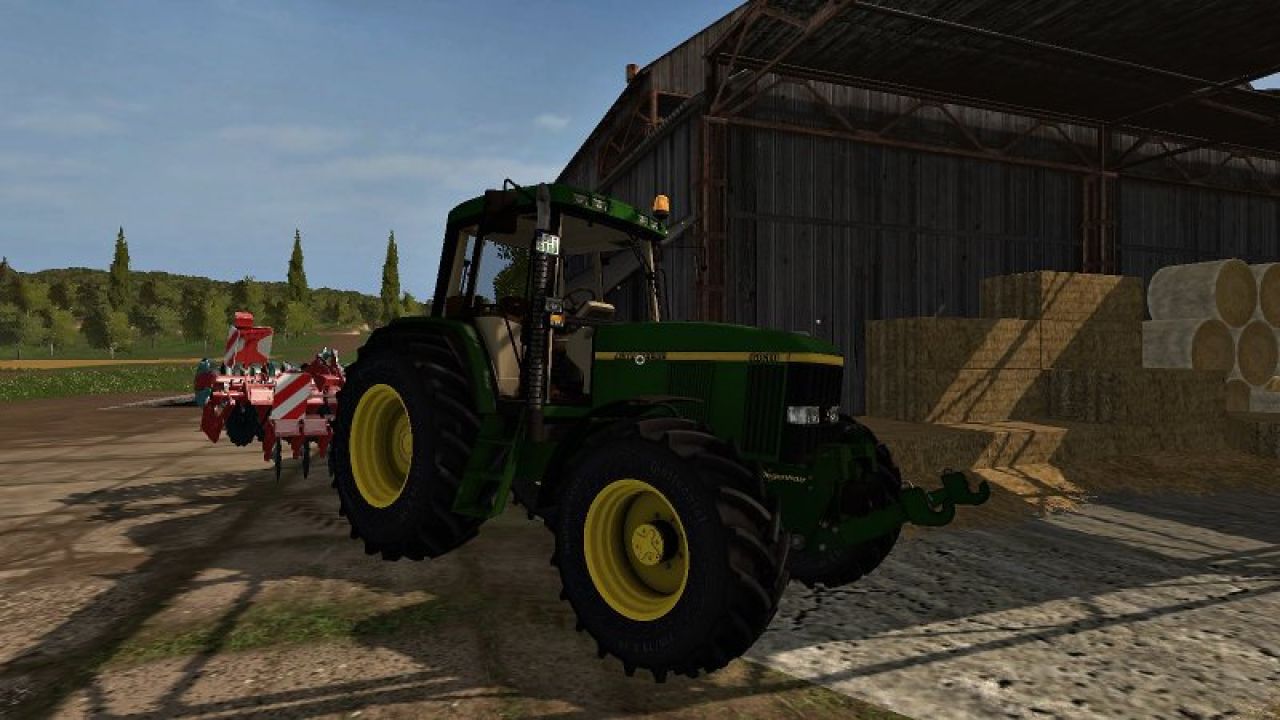 John Deere 6810