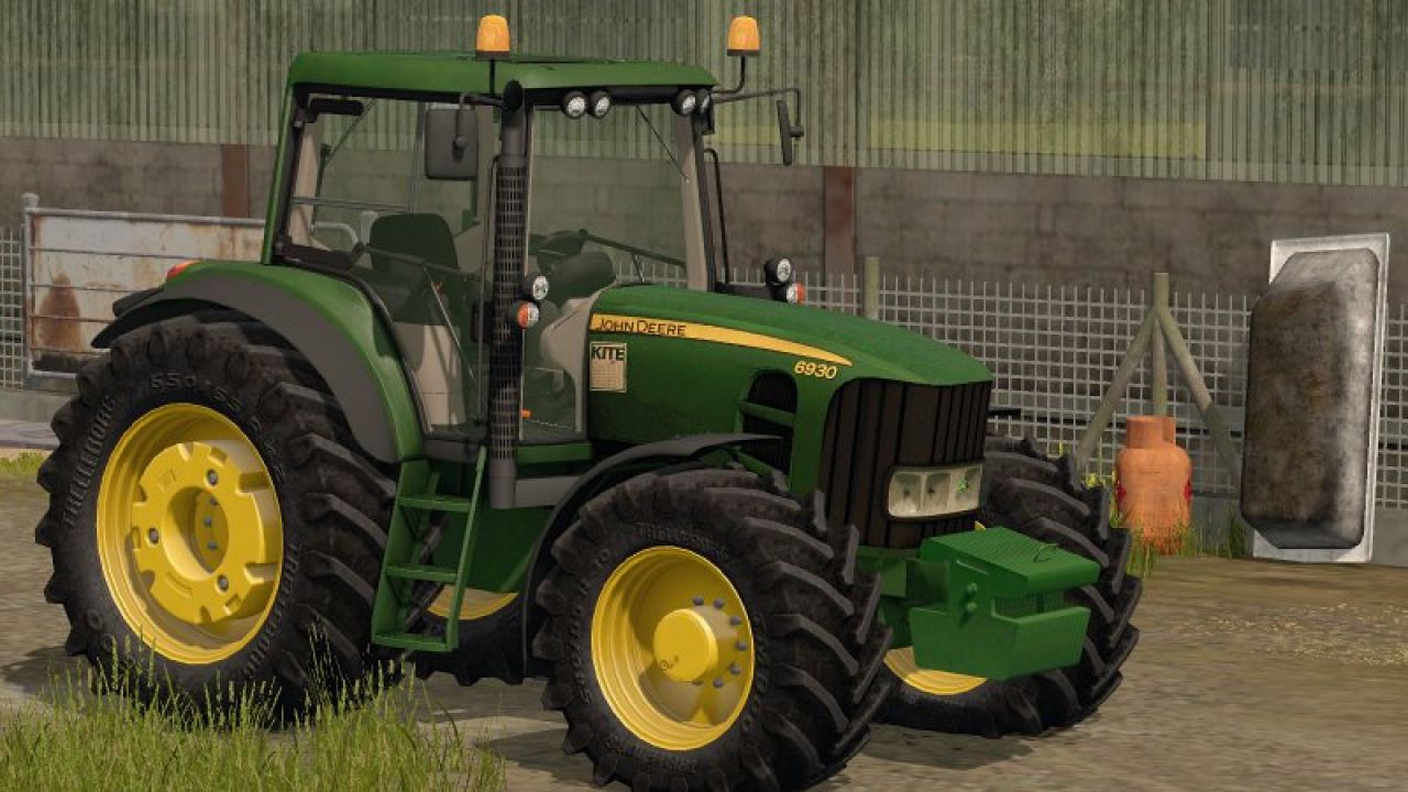 John Deere 6930