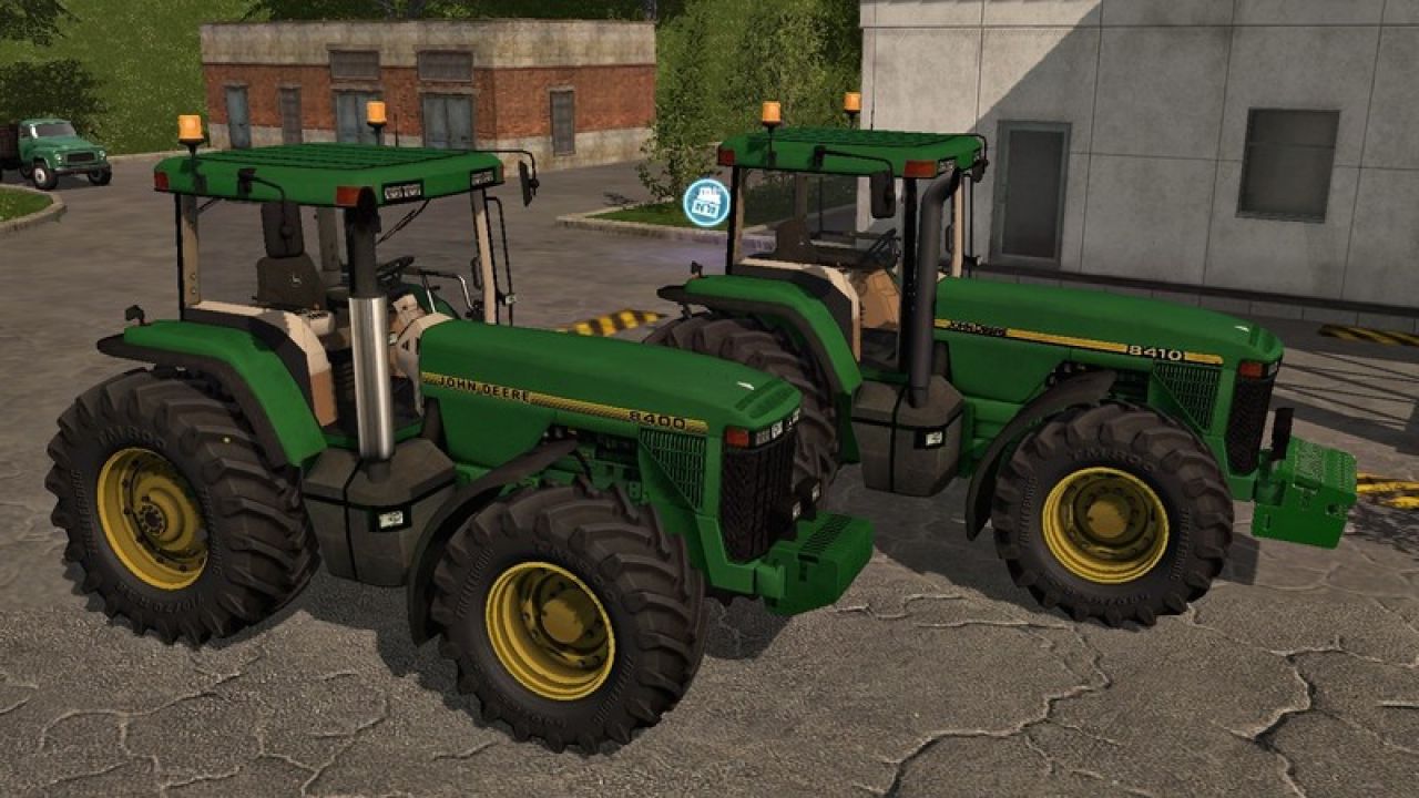 John Deere 8400