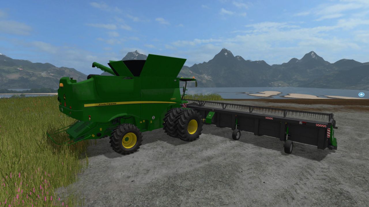 John Deere S690i