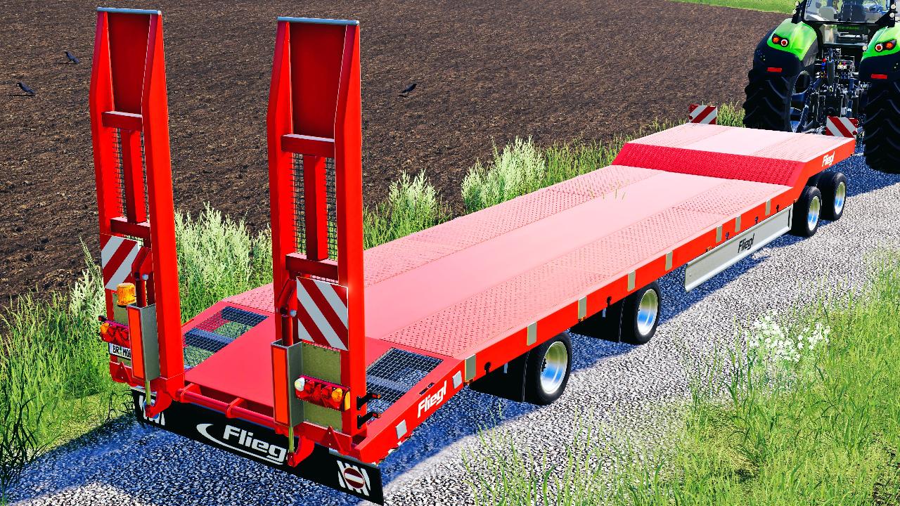 Fliegl tank carrier with dolly