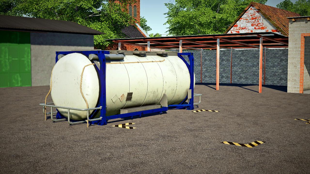 Small fertilizer tank