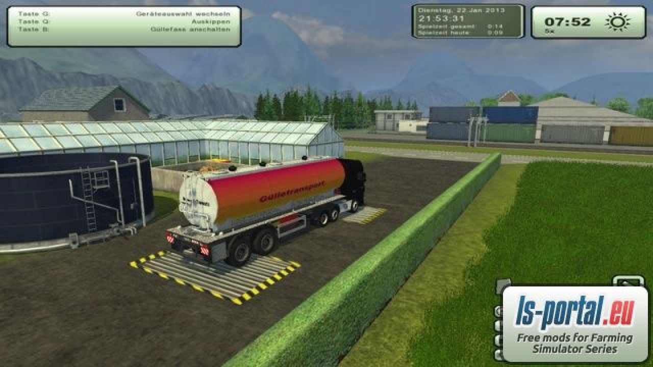 Liquid manure transporter