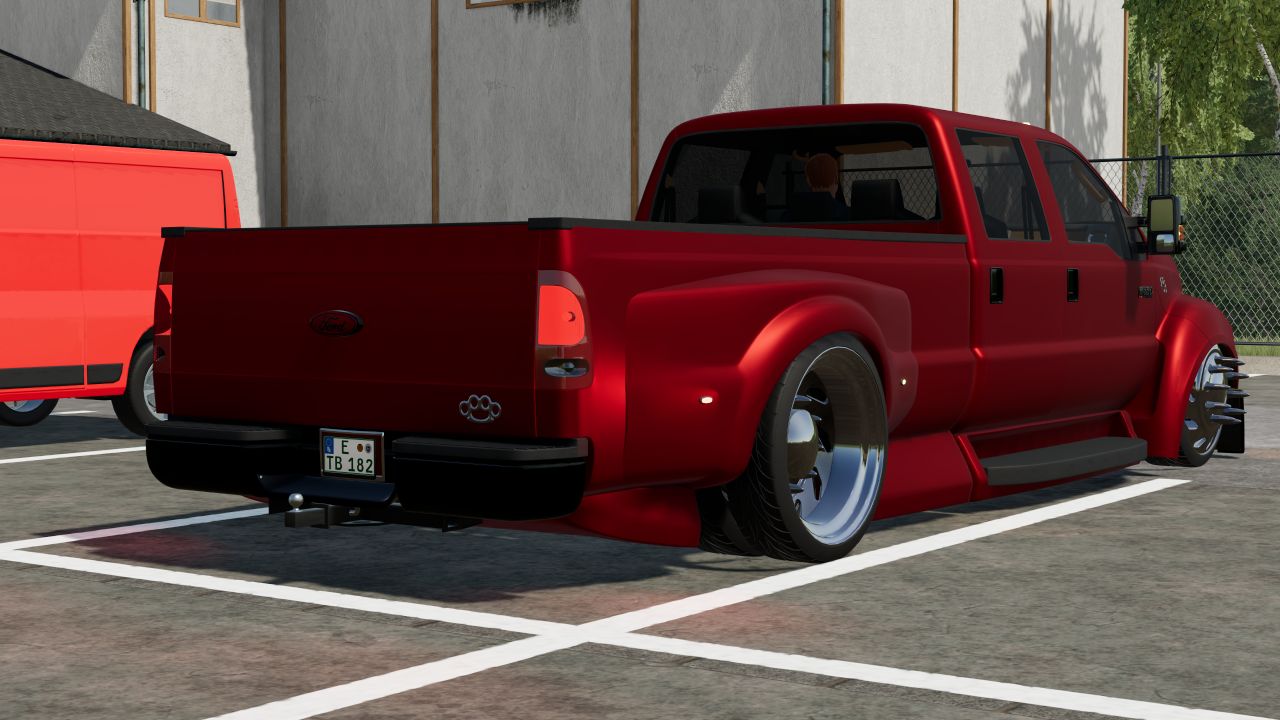 Ford F650 Slammed