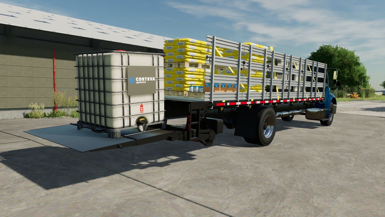 Freightliner M2 Stakebed