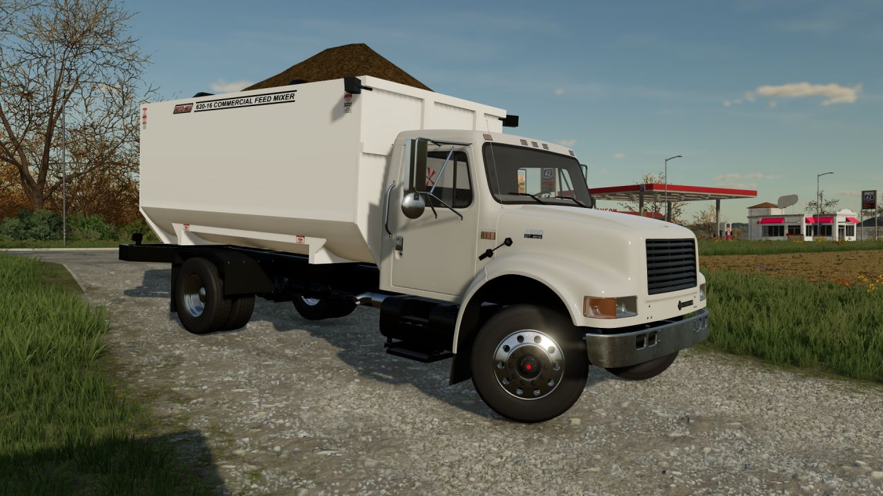 "International 4900" Feed Truck