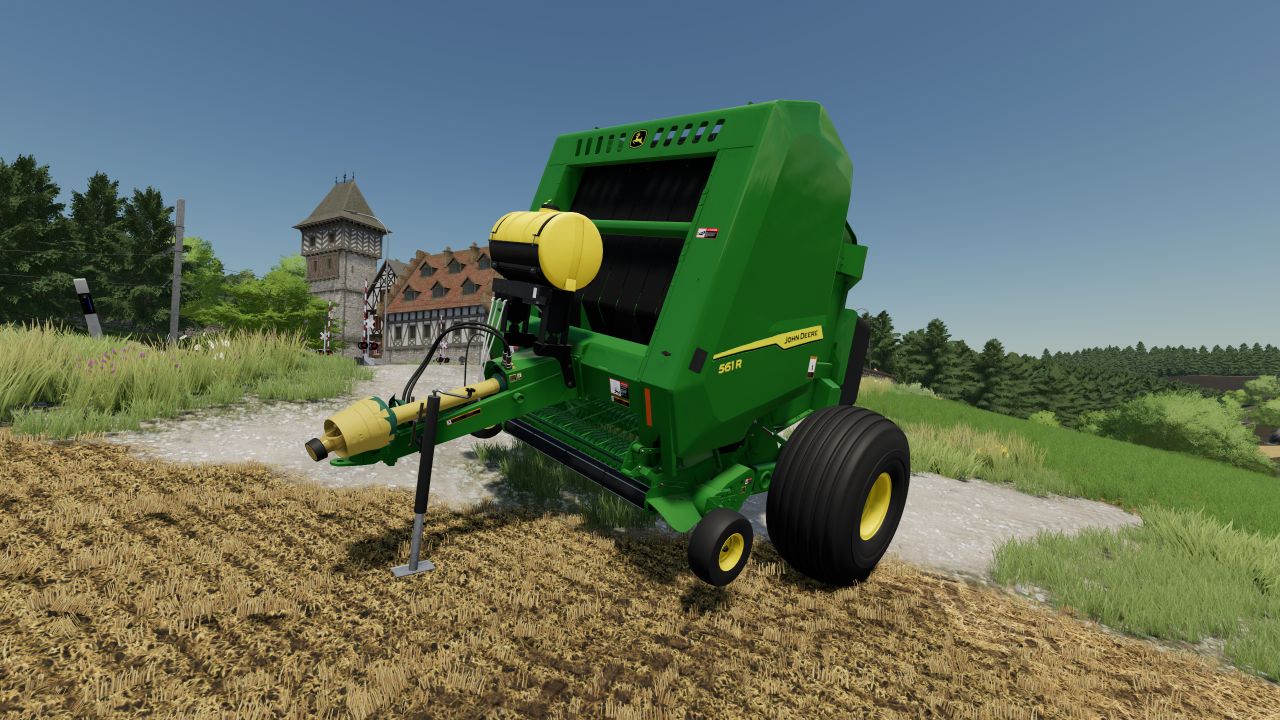 John Deere 561R + akumulator