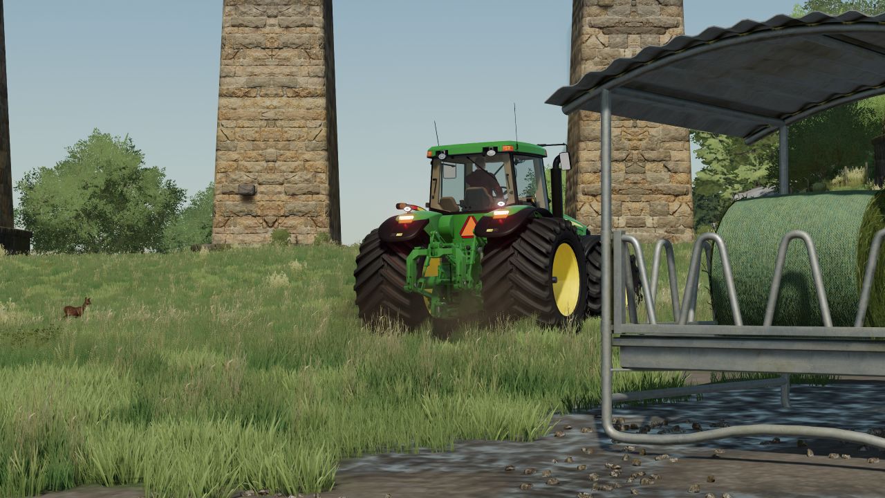 John Deere 8020