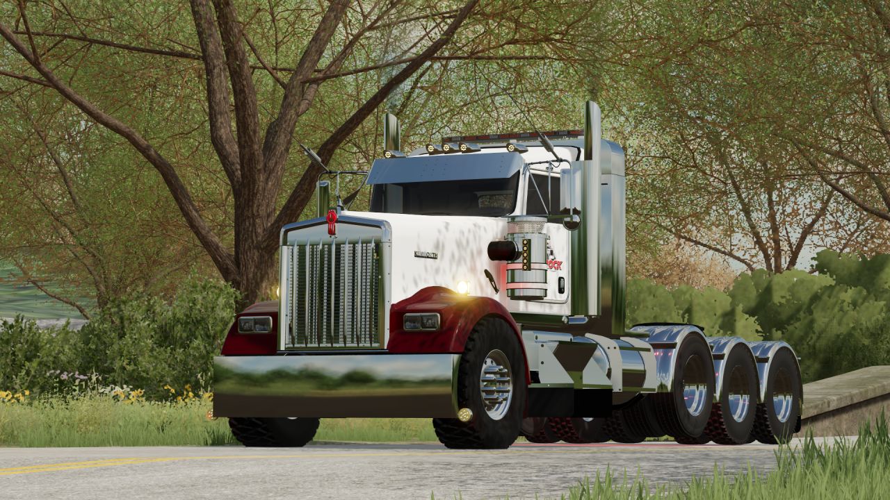 Kenworth W900L