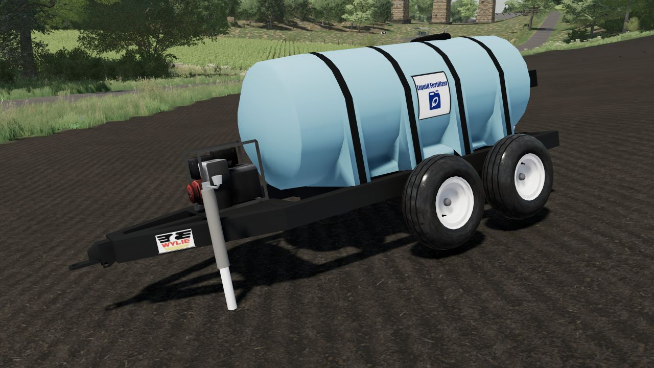 Liquid fertilizer tank