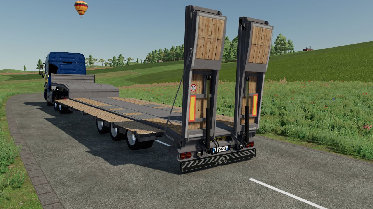 Low loader trailer