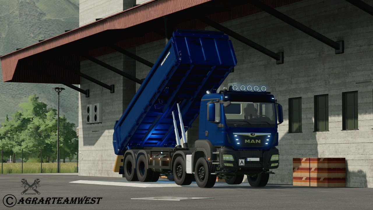 MAN TGS 4 axle tipper