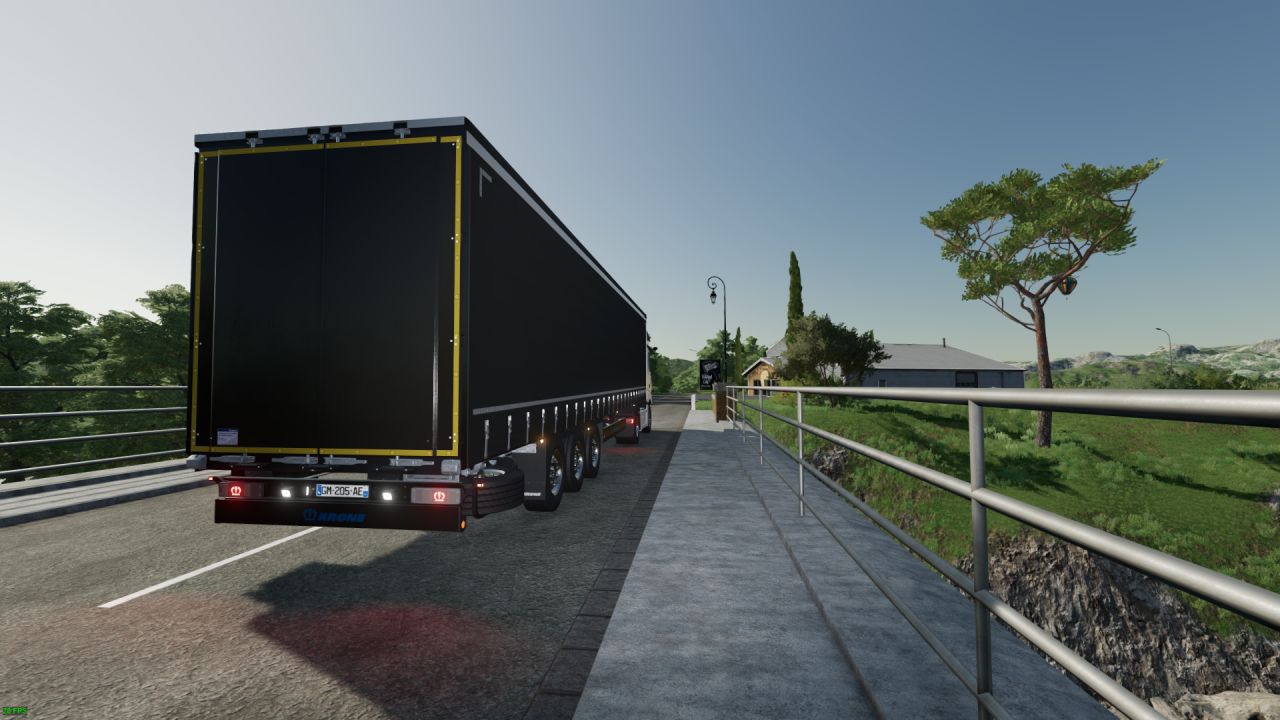 Mercedes Actros 2022 - Maersk Group.