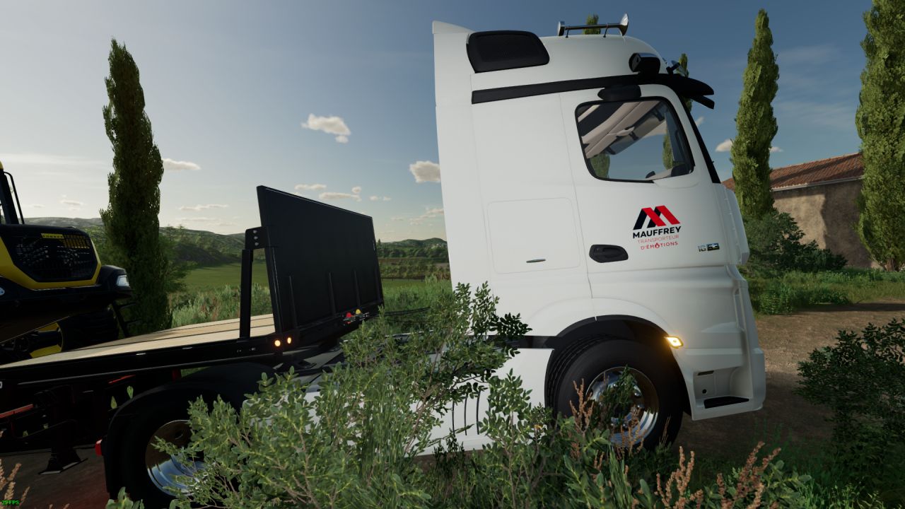 Mercedes Actros 2022 - Mauffrey Group.