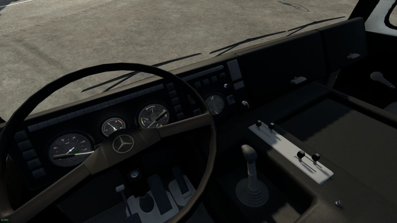 Mercedes Benz 817 - Volquete de madera