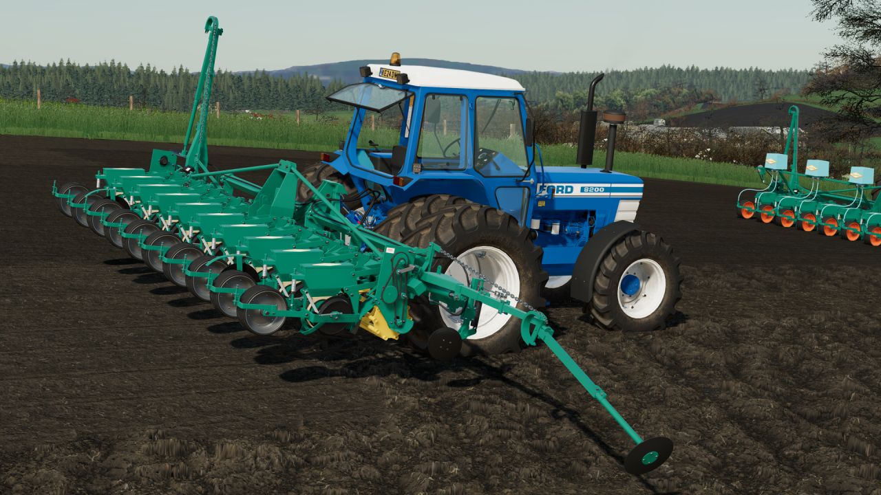 Armer Salmon 10 Row Planter