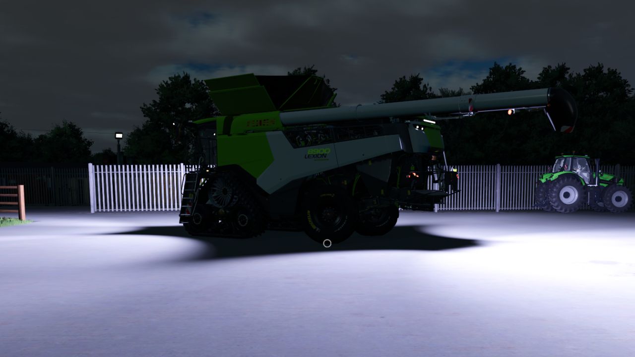 CLAAS Lexion 8900 Edit