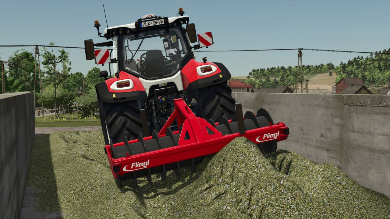 Fliegl Silage Roller