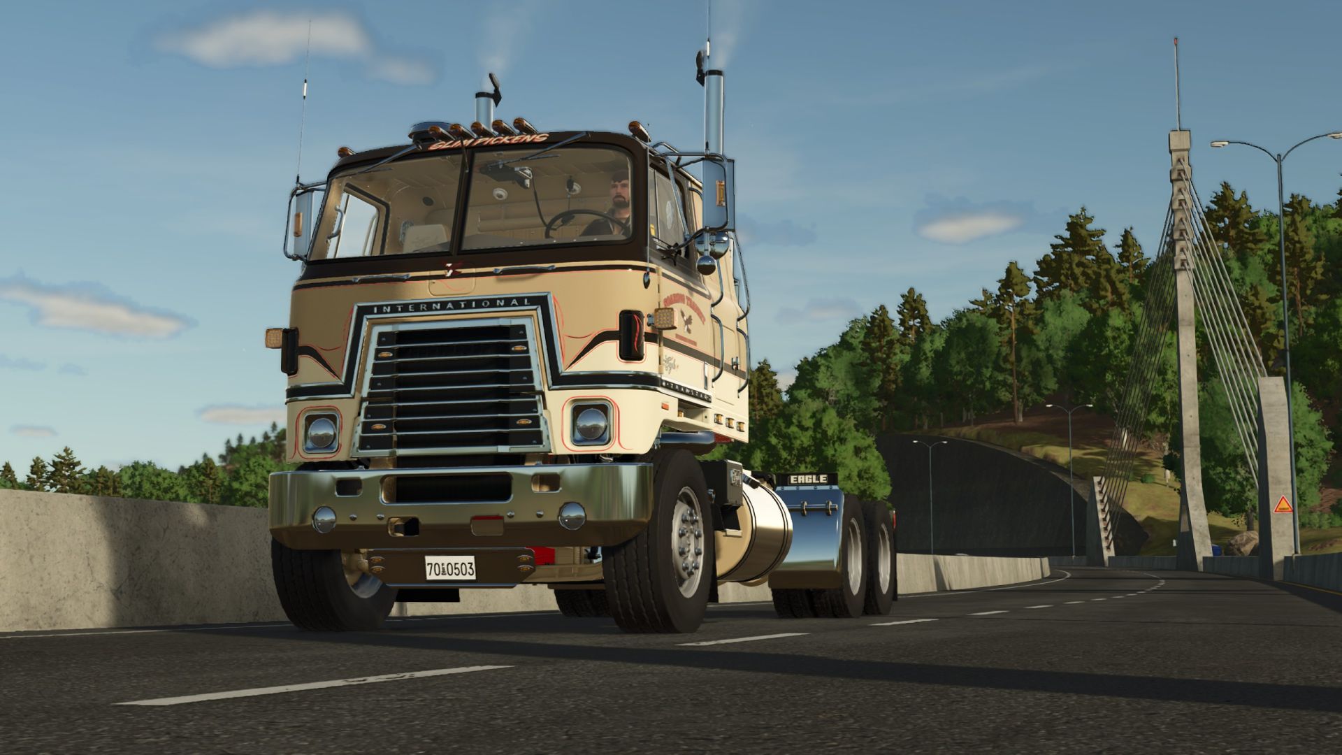 International Transtar II 900 HP / 150 km/h