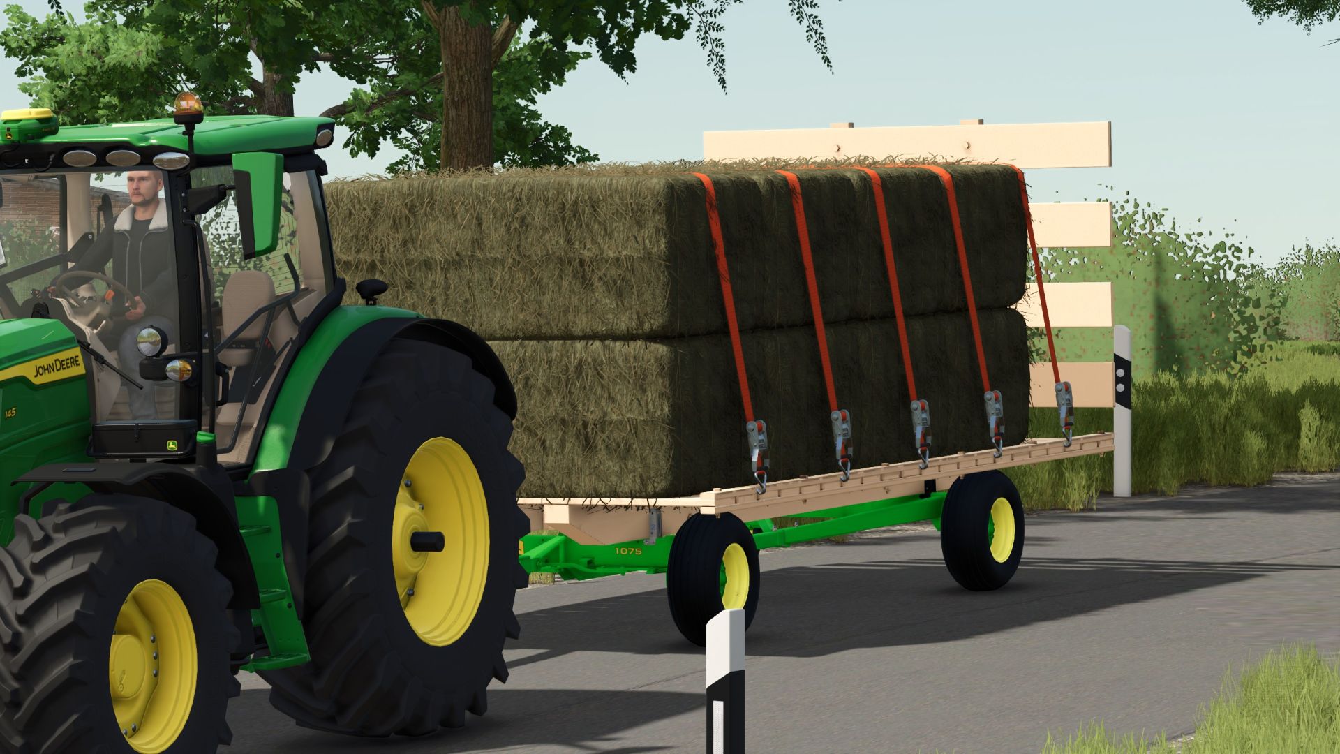 John Deere 1075 Hay Wagon