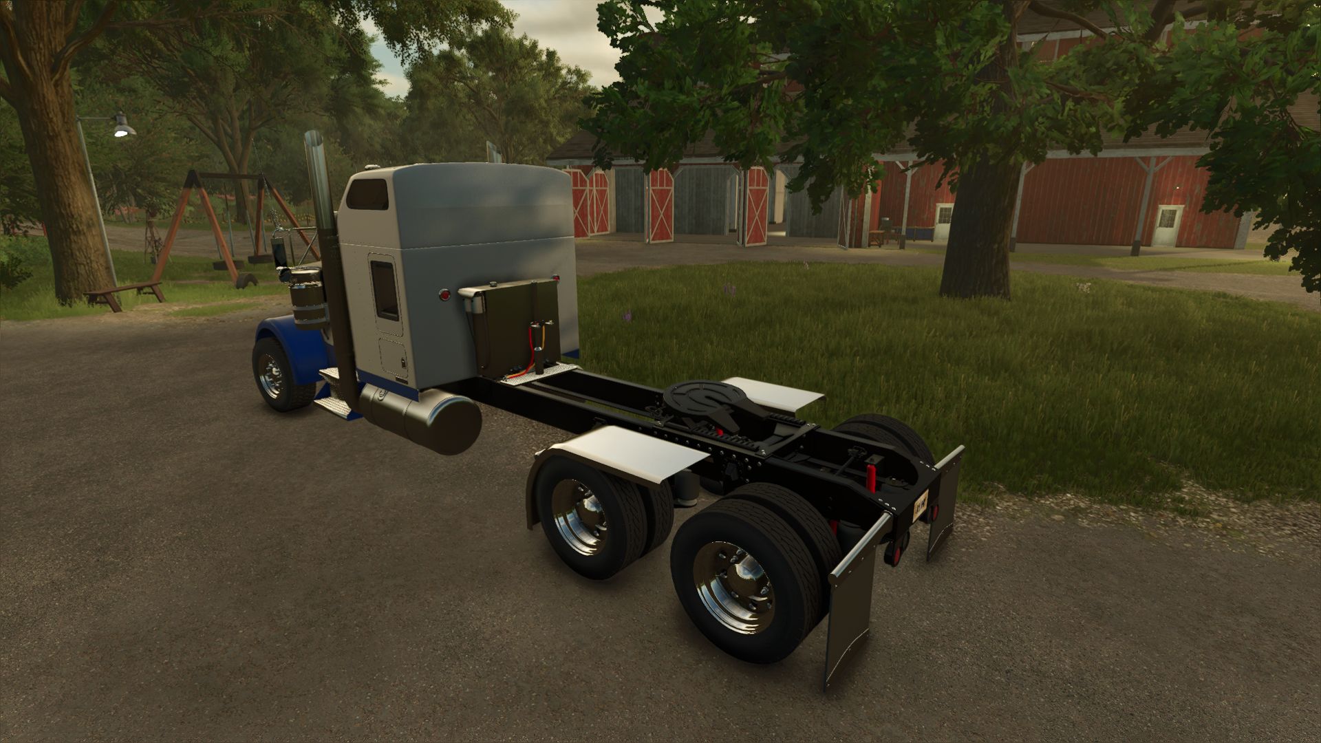 Kenworth W900L