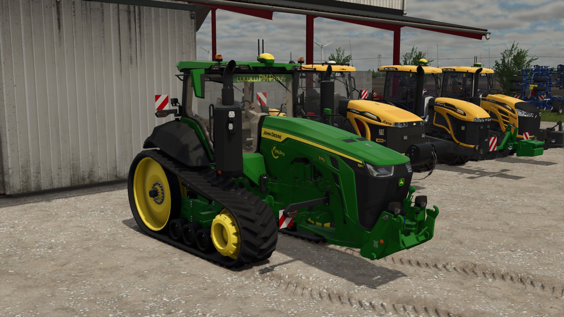 John Deere 8RT